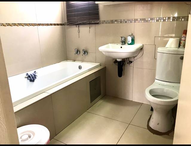 3 BEDROOM HOUSE FOR SALE IN MAHUBE VALLEY